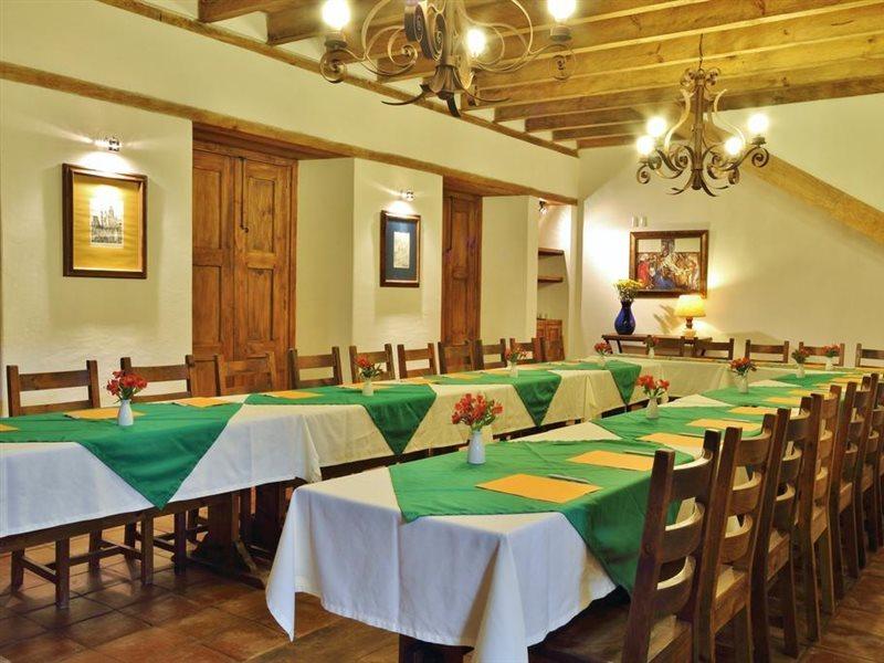 Hotel Casavieja Сан-Кристобаль-де-Ла-Касас Экстерьер фото