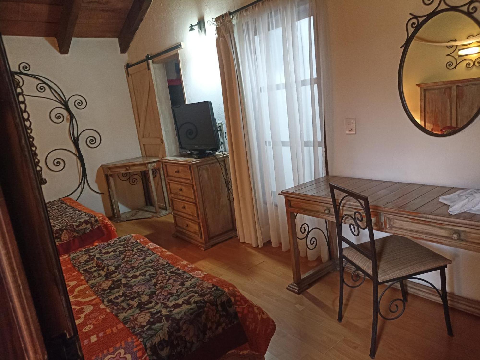 Hotel Casavieja Сан-Кристобаль-де-Ла-Касас Экстерьер фото
