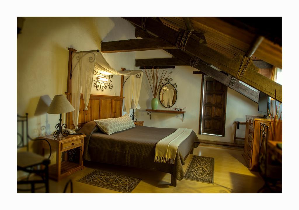 Hotel Casavieja Сан-Кристобаль-де-Ла-Касас Экстерьер фото