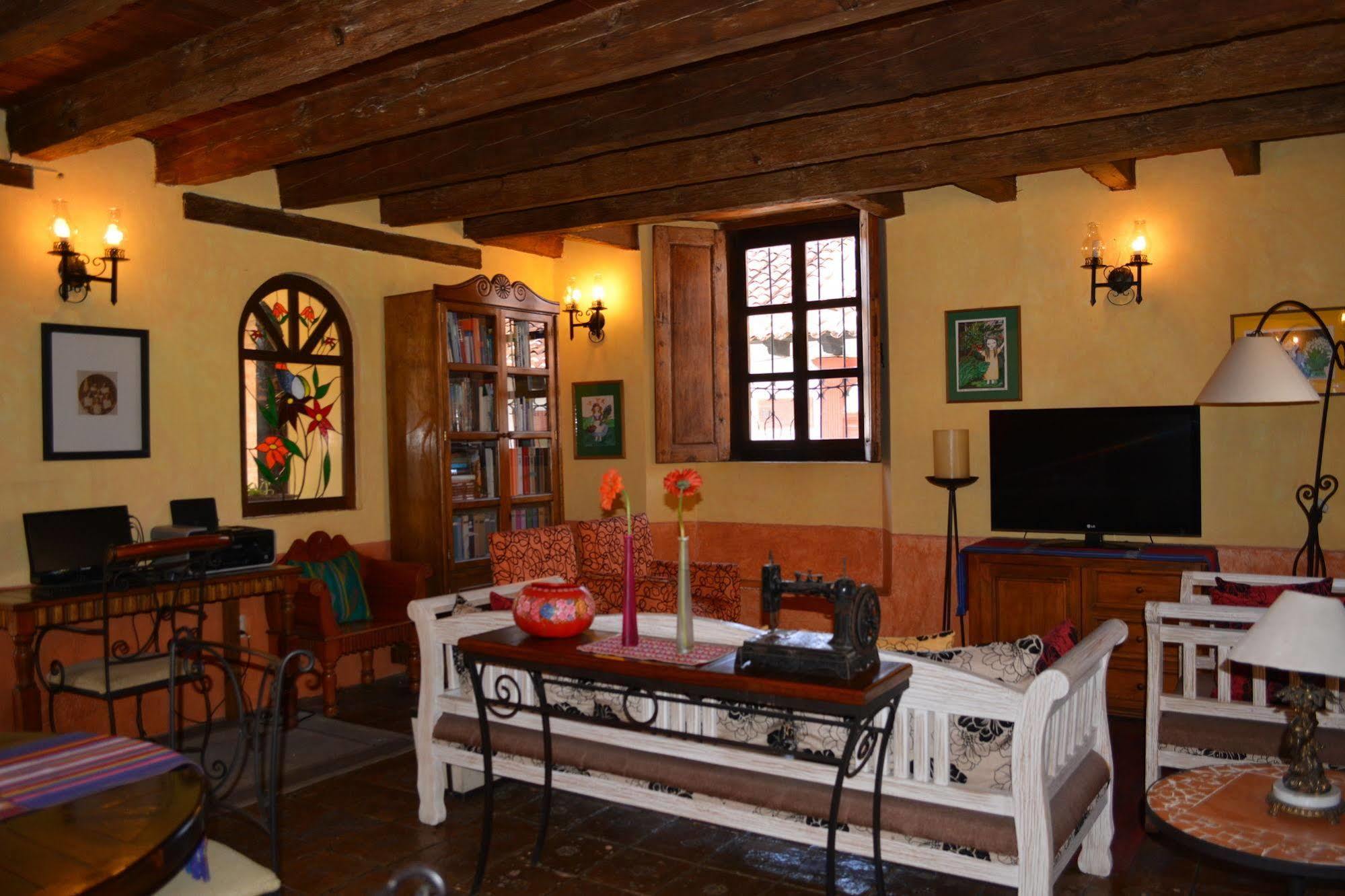 Hotel Casavieja Сан-Кристобаль-де-Ла-Касас Экстерьер фото